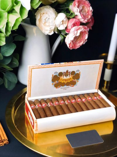 H.upmann Half Corona 25s<br>乌普曼半皇冠<br>25支/盒