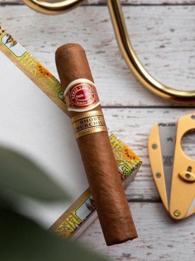Romeo Julieta Short Churchills<br>罗密欧朱丽叶短丘吉尔<br>25支/盒（陈年茄品）