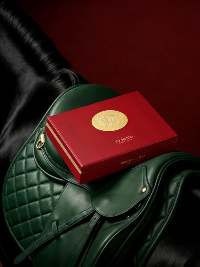 Romeo Y Julieta Nobles 20s<br>罗密欧朱丽叶金线贵族<br>20支/盒（陈年珍藏）