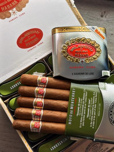 Hoyo De Monterrey Souvenir De Luxe AP 5x10 50s<br>好友豪华纪念版<br>50支/盒