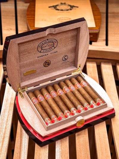Partagas Cedros Year Of The Snake 18s<br>帕特加斯雪松蛇年限量版<br>18支/盒