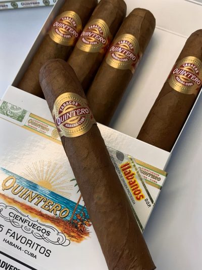 Quintero Favoritos CP 5x5<br>金特罗挚爱纸盒<br>25支/盒