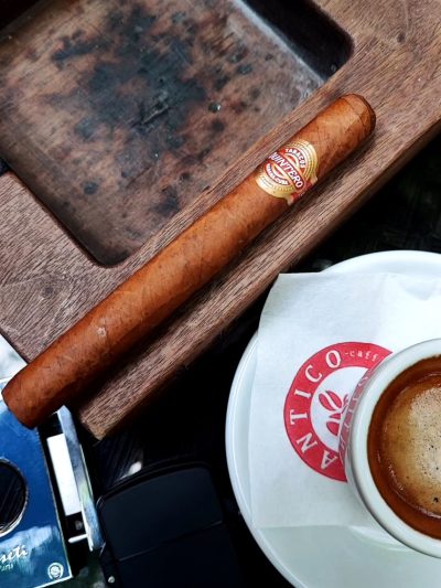 Quintero Panetelas 25s<br>金特罗宾利<br>25支/盒