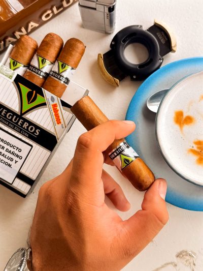 Vegueros Centrogordos 4x4 16s<br>威古洛山特戈多纸盒<br>16支/盒