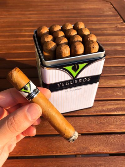 Vegueros Tapados 16s<br>威古洛塔帕多斯铁盒<br>16支/盒