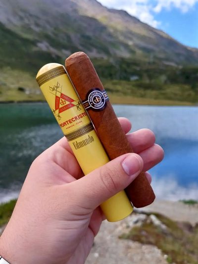 Montecristo Edmundo Tubos 15s<br>蒙特艾蒙多铝管纸盒<br>15支/盒(陈年茄品)