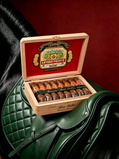 Arturo Fuente Hemingway Best Seller Nat 25s<br>阿图罗富恩特海明威畅销自然<br>25支/盒（全网最低）