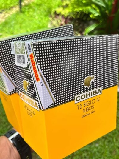 Cohiba Siglo IV CP Tubos 3x5s<br>高希霸世纪四号纸盒铝筒<br>15支/盒（陈年珍藏）