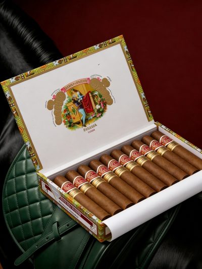 Romeo Y Julieta Wide Churchills 10s<br>罗密欧朱丽叶宽丘<br>10支/盒（陈年珍藏）