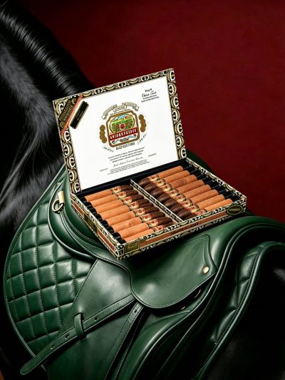 Arturo Fuente Chateau Fuente King B 18s<br>阿图罗富恩特庄园富恩特国王B鱼雷<br>18支/盒（全网最低）