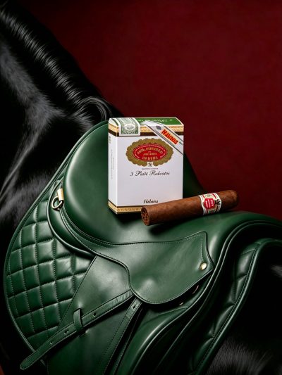 Hoyo De Monterrey Petit Robustos CP 3x5 15s<br>好友小罗布图<br>15支/盒(PCC太平洋)